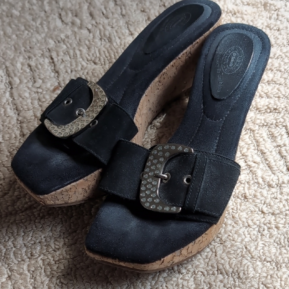 Black Wedge Suede Like Sandals